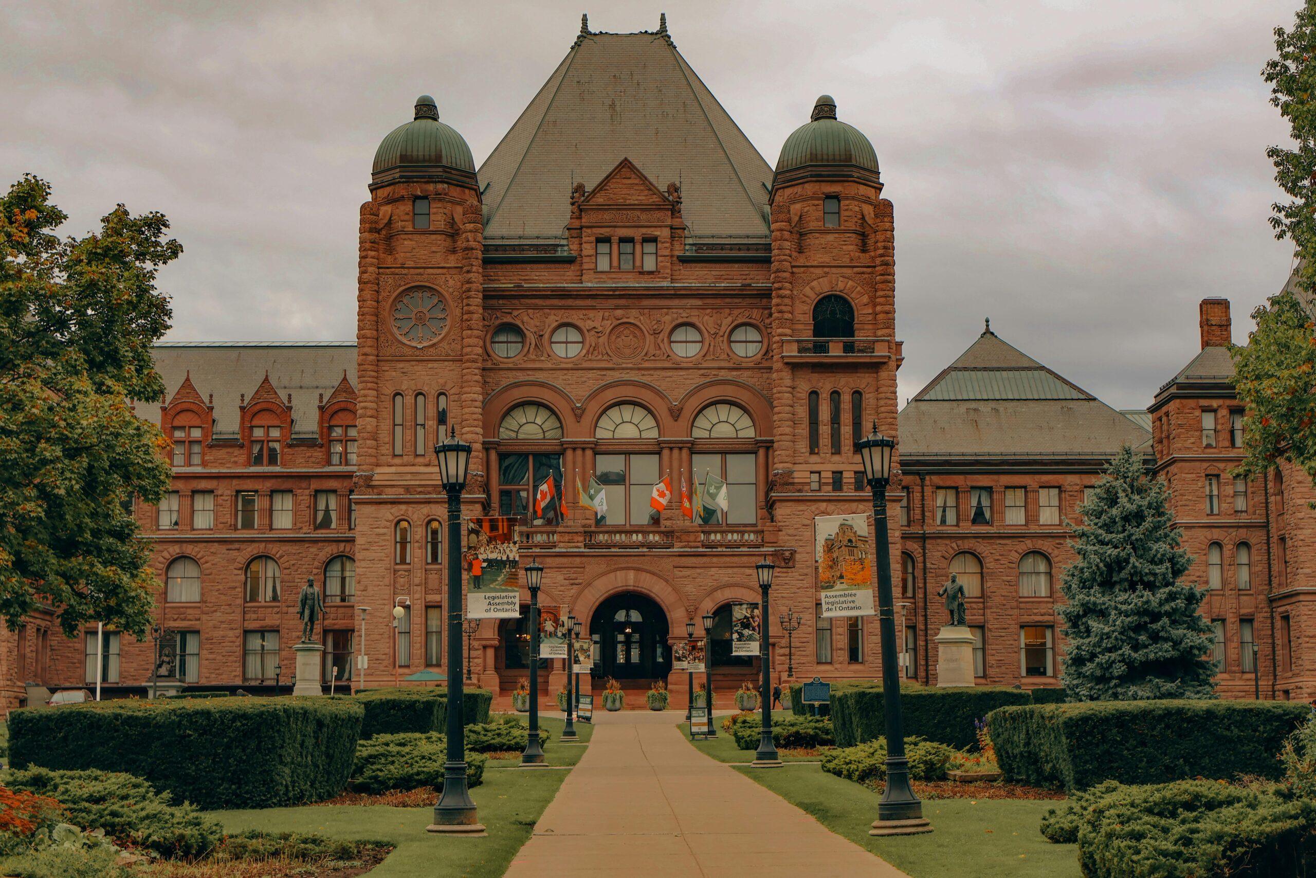 Photo of the Ontario Legislature building at Queen's Park, Toronto, Ontario, for Major PR blog article by Matt Maychak